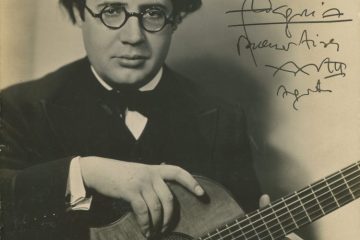 classical guitarist andres segovia