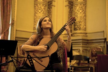 Berta Rojas Historia del Tango Classical Guitar Magazine Review