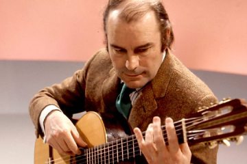 classical guitarist Julian Bream