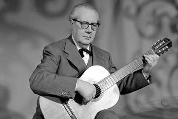 andres segovia classical guitarist