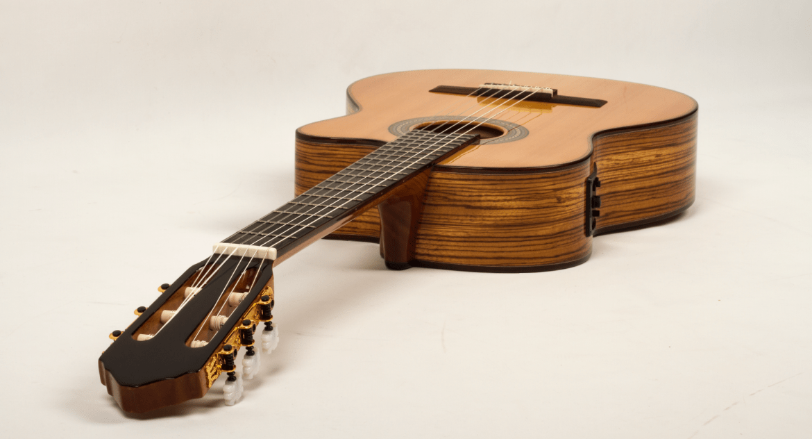 lucero guitar review